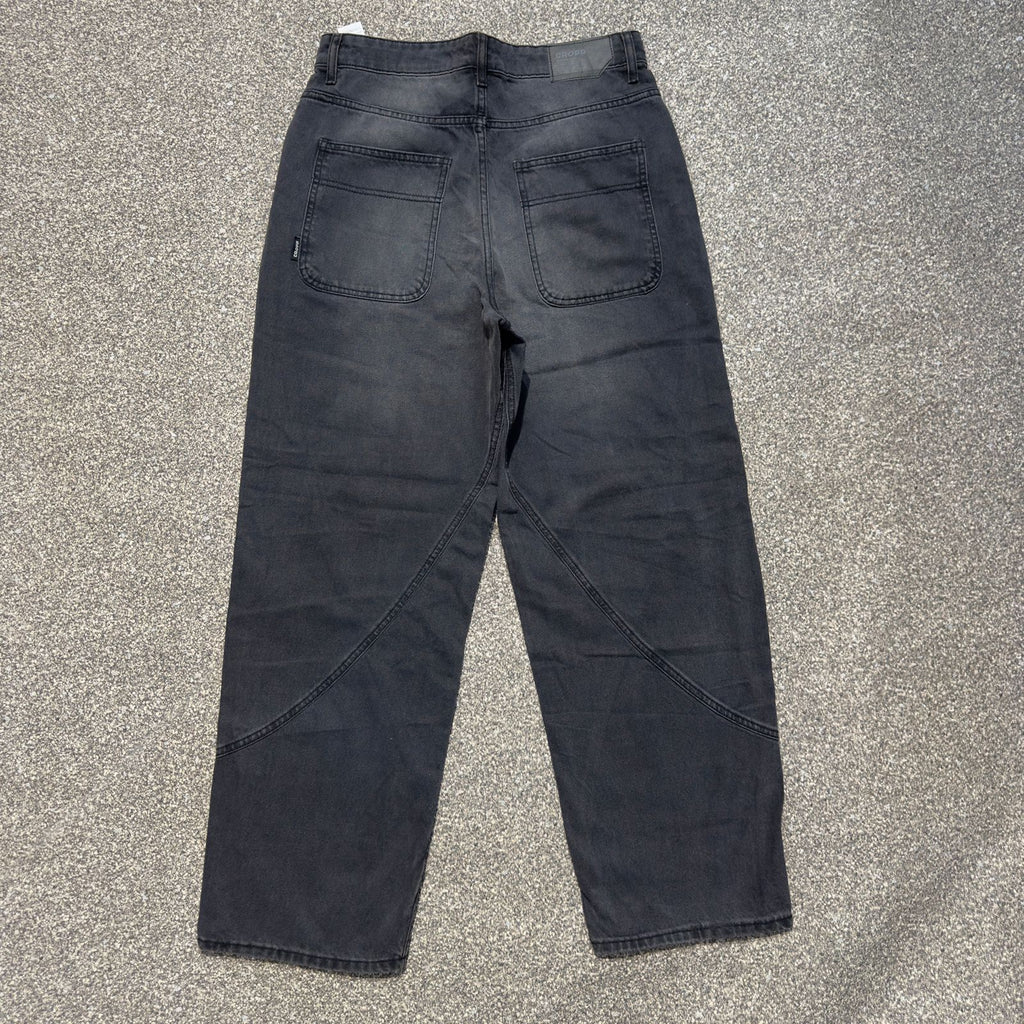 SHADOW CURVE DENIM